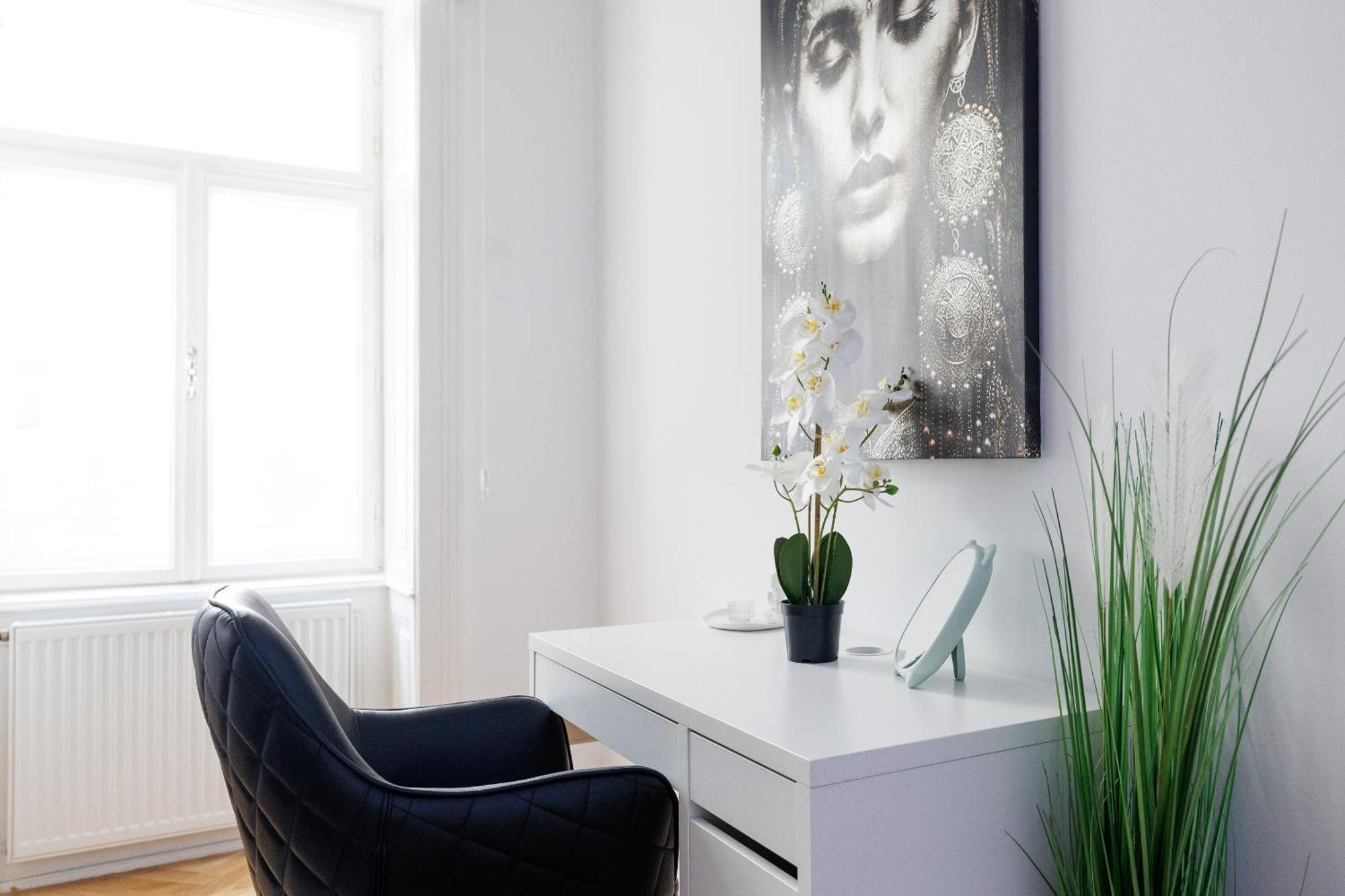 Family Apartment *